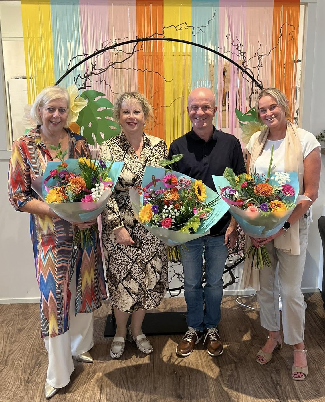 Van links naar rechts: Marion Schmitz (voorzitter), Adriane Keulen (algemeen bestuurslid), Luc Van Uden (penningmeester) en Anouk Dibbets.